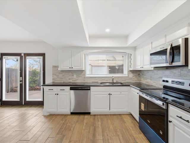 436 Westview Terrace, Arlington, TX 76013