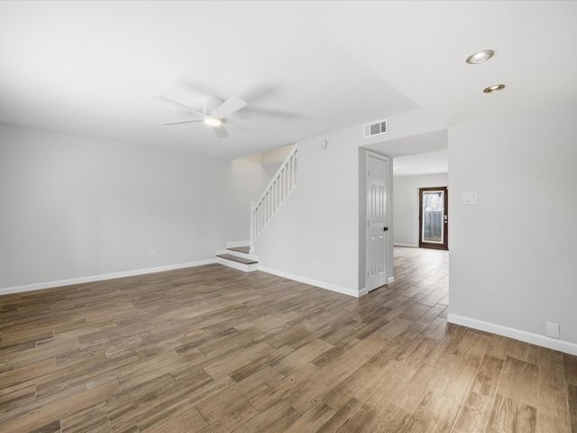 436 Westview Terrace, Arlington, TX 76013