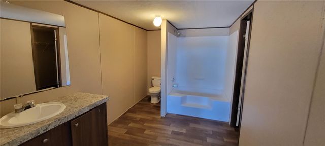 10616 Doyle RD, Del Valle, TX 78617