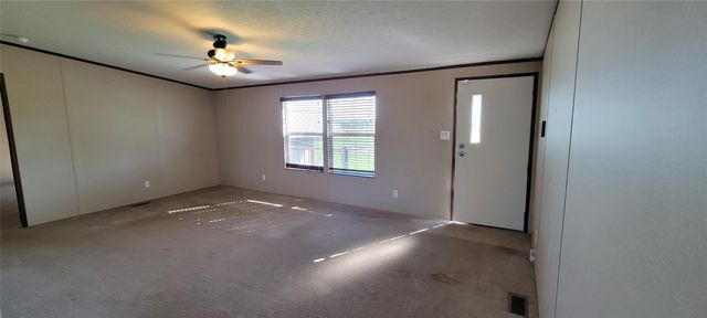 10616 Doyle RD, Del Valle, TX 78617