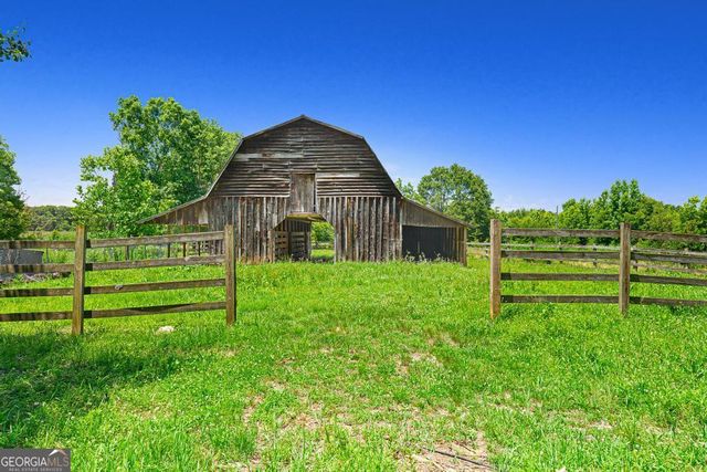 586 Grady School Road, Canon, GA 30520
