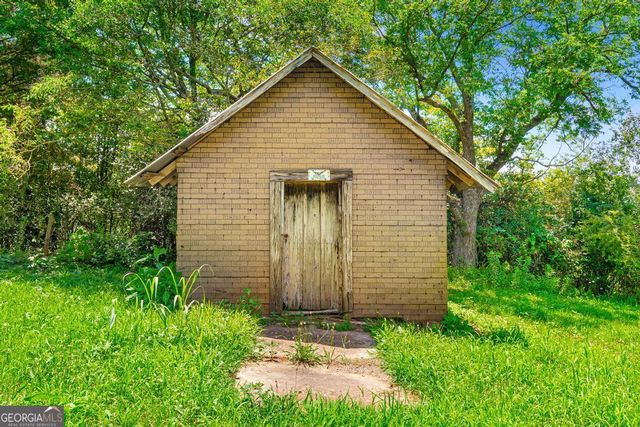 586 Grady School Road, Canon, GA 30520