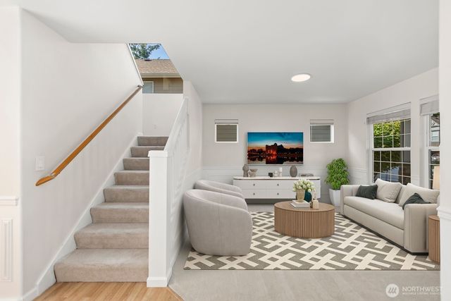 24201 231st Place SE, Maple Valley, WA 98038