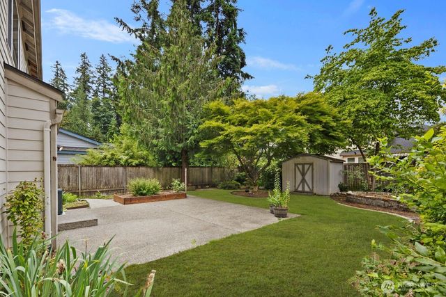 24201 231st Place SE, Maple Valley, WA 98038