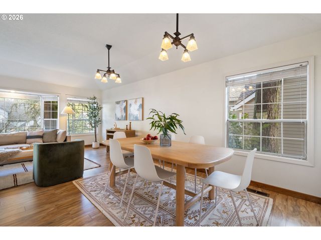 15100 Sw GULL Dr, Beaverton, OR 97007