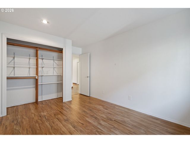 15100 Sw GULL Dr, Beaverton, OR 97007