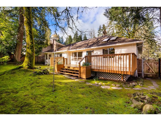 15100 Sw GULL Dr, Beaverton, OR 97007