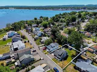 969 Woodcrest Drive, Keyport, NJ 07735