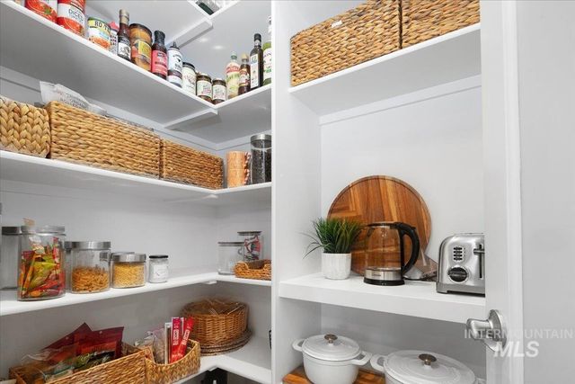 2260 E Timber Trail St, Kuna, ID 83634