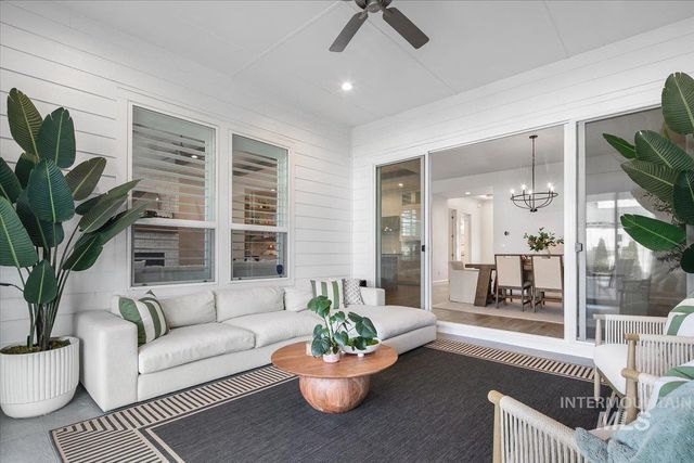 2260 E Timber Trail St, Kuna, ID 83634