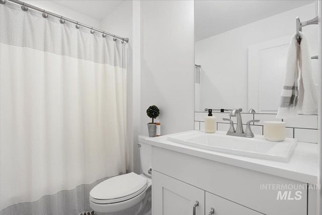 2260 E Timber Trail St, Kuna, ID 83634