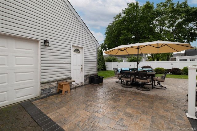 582 Washington Avenue, West Hempstead, NY 11552