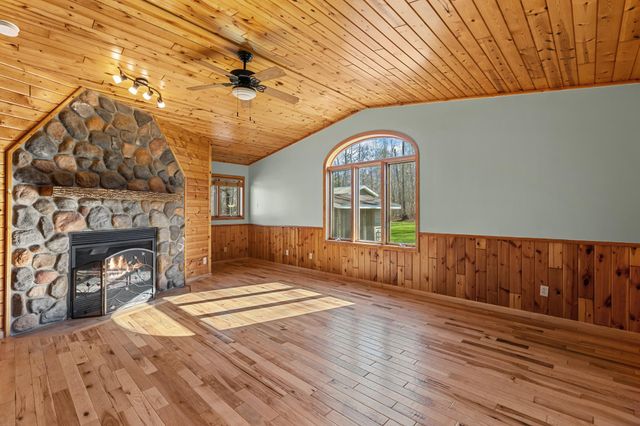 18938 Maryville Road, Brainerd, MN 56401