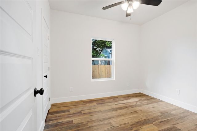 413 N Colbert Avenue, Sherman, TX 75090