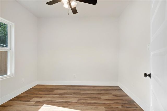 413 N Colbert Avenue, Sherman, TX 75090