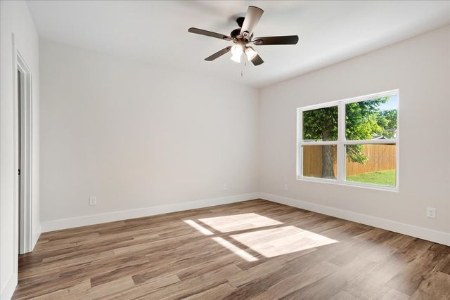 413 N Colbert Avenue, Sherman, TX 75090