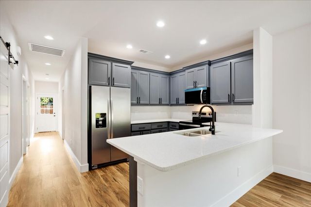 413 N Colbert Avenue, Sherman, TX 75090