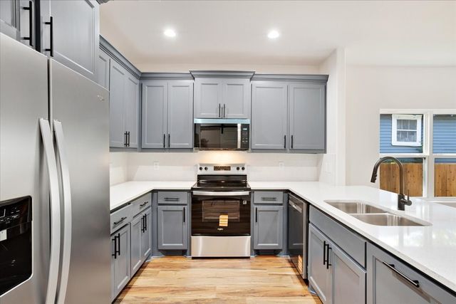 413 N Colbert Avenue, Sherman, TX 75090