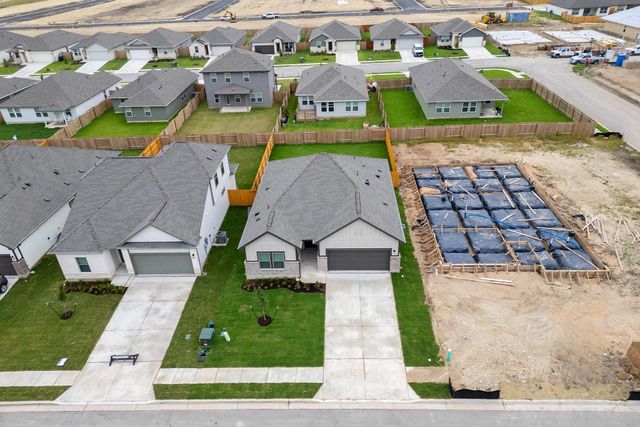 208 Lazy Lizzy RD, Jarrell, TX 76537
