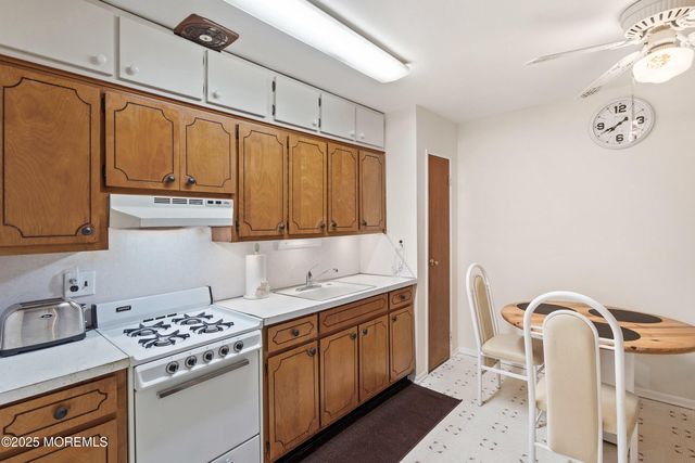 9 D Dove Street D, Manchester, NJ 08759