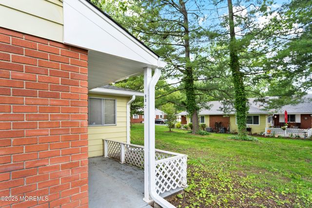 9 D Dove Street D, Manchester, NJ 08759