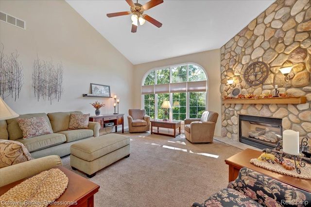 4655 Cusenza Drive, Otter Lake Village, MI 48464