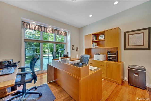 4655 Cusenza Drive, Otter Lake Village, MI 48464