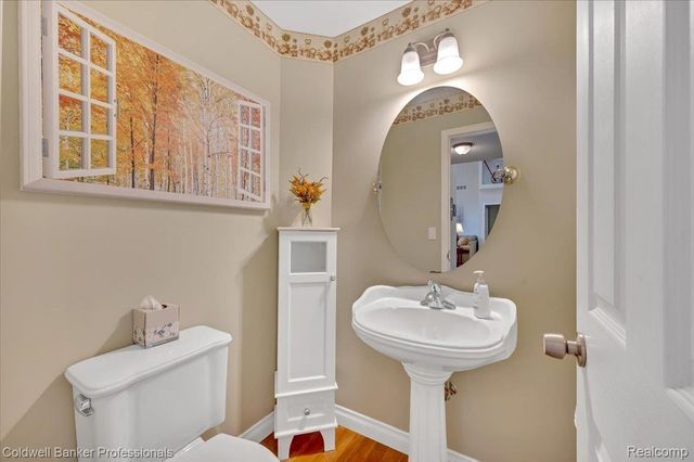 4655 Cusenza Drive, Otter Lake Village, MI 48464