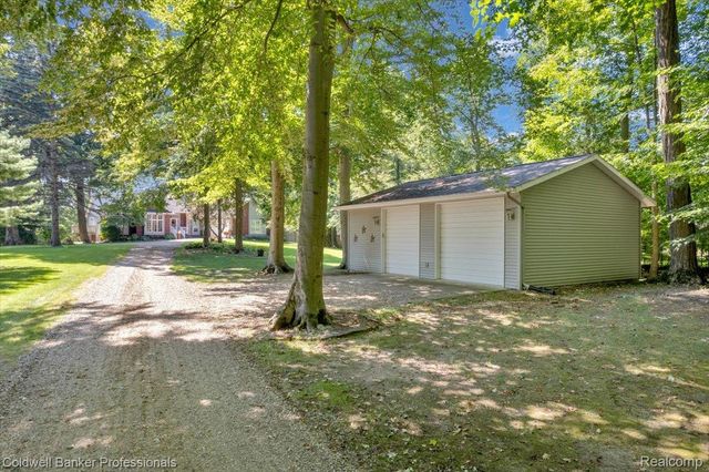 4655 Cusenza Drive, Otter Lake Village, MI 48464
