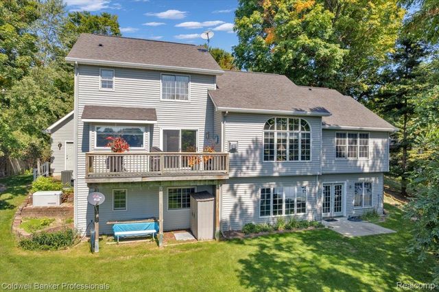 4655 Cusenza Drive, Otter Lake Village, MI 48464