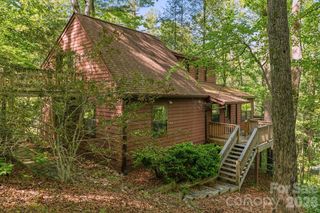 98 Skyline Drive, Hendersonville, NC 28791