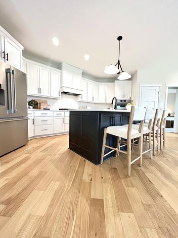 9551 230th Street E, Lakeville, MN 55044