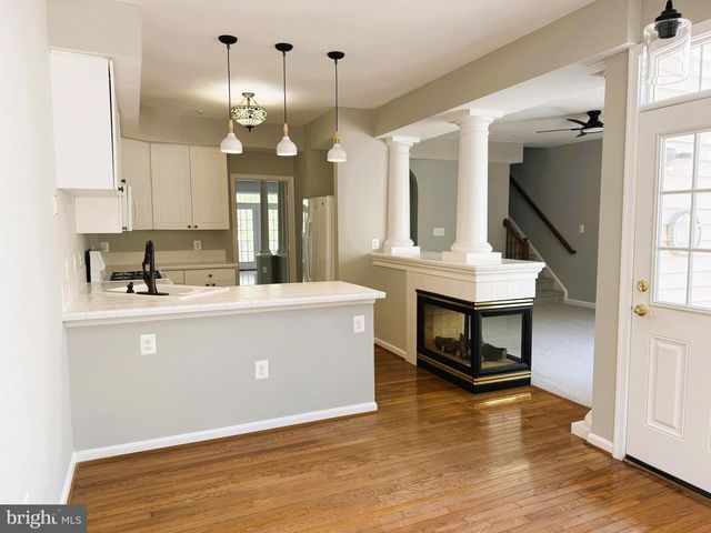 2211 BEAR DEN RD, Frederick, MD 21701