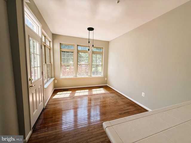 2211 BEAR DEN RD, Frederick, MD 21701