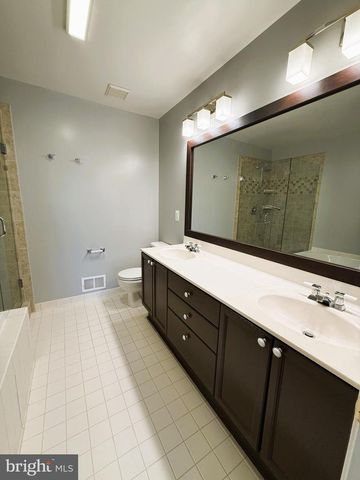 2211 BEAR DEN RD, Frederick, MD 21701