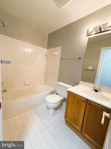 2211 BEAR DEN RD, Frederick, MD 21701