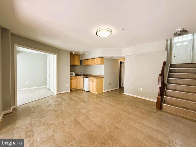 2211 BEAR DEN RD, Frederick, MD 21701