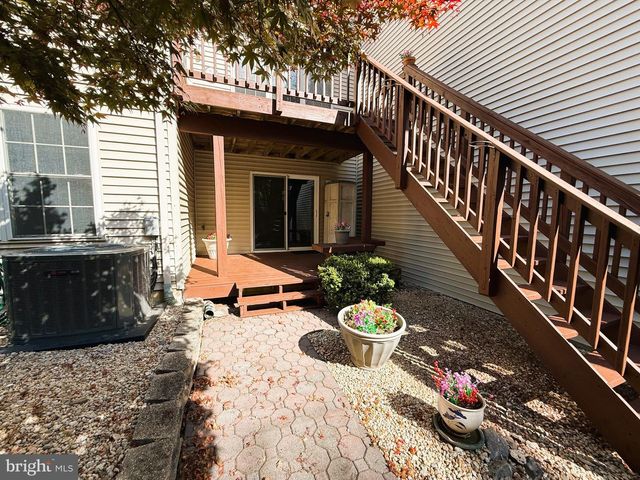 2211 BEAR DEN RD, Frederick, MD 21701