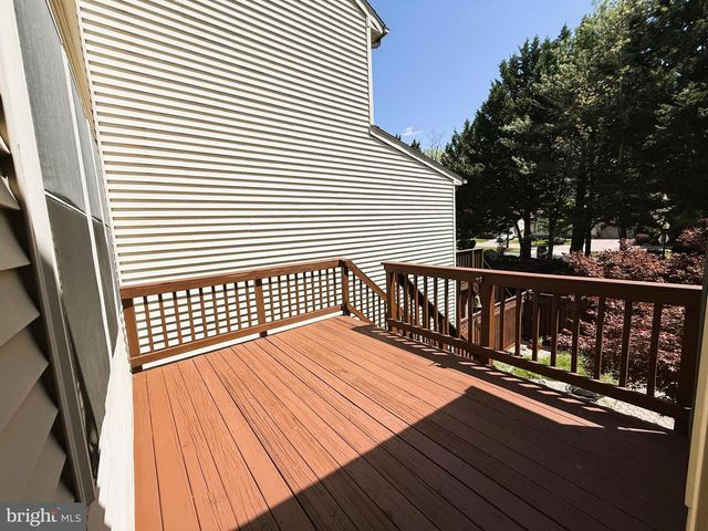 2211 BEAR DEN RD, Frederick, MD 21701