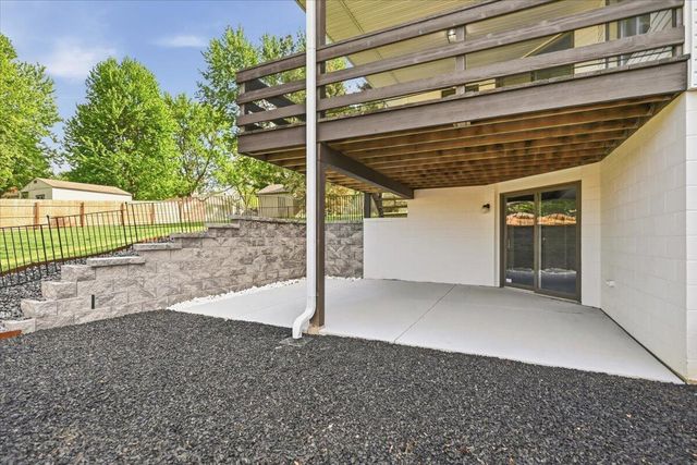 105 KINGSRIDGE Drive, Council Bluffs, IA 51503