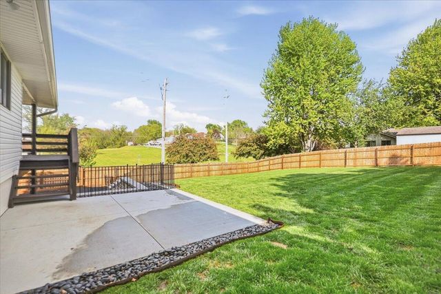 105 KINGSRIDGE Drive, Council Bluffs, IA 51503
