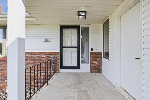 105 KINGSRIDGE Drive, Council Bluffs, IA 51503