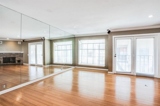 2020 N Garrett Avenue 107, Dallas, TX 75206