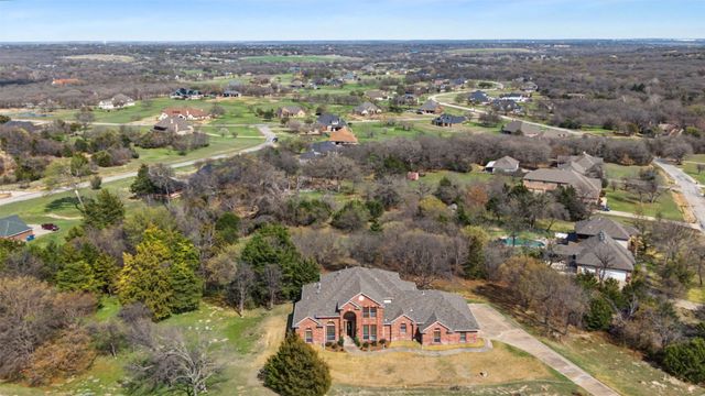 686 Cattlebaron Parc Drive, Fort Worth, TX 76108