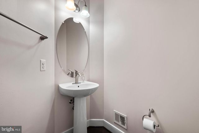 1417 VAN VALKENBURGH LN, Alexandria, VA 22301