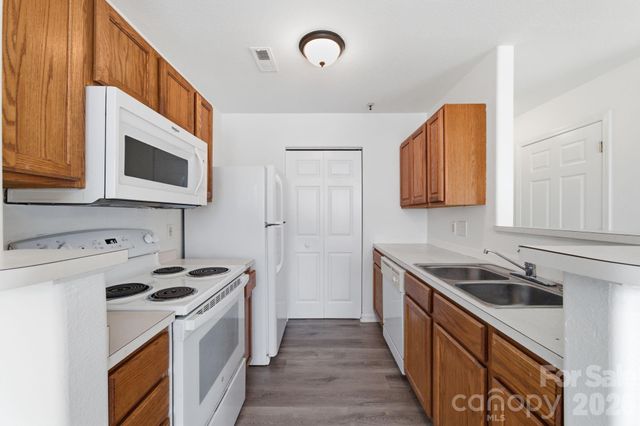 3965 Mohawk Court, Charlotte, NC 28215