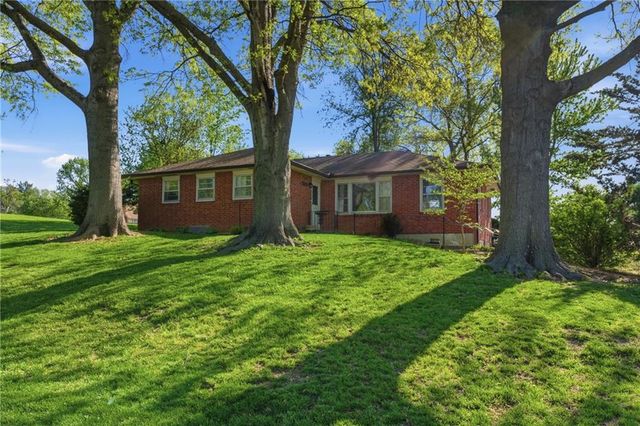 700 Hillcrest Road, Farley, MO 64028
