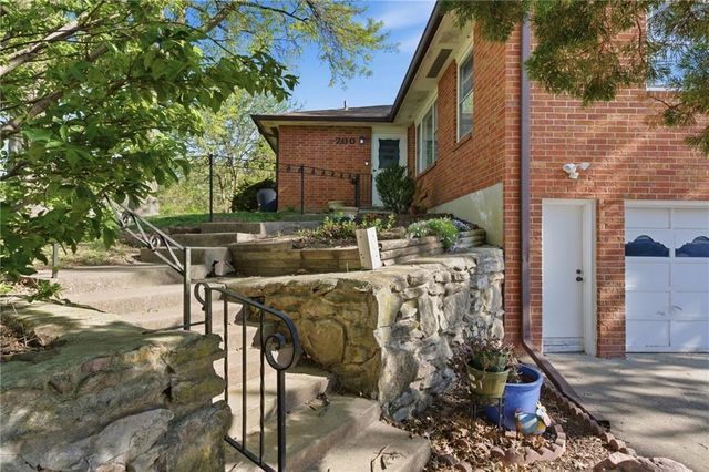 700 Hillcrest Road, Farley, MO 64028