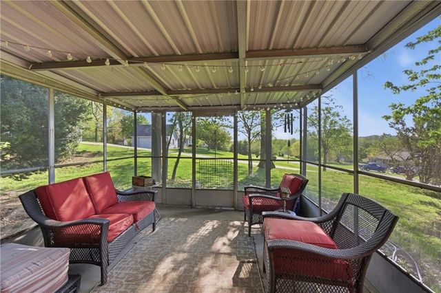 700 Hillcrest Road, Farley, MO 64028