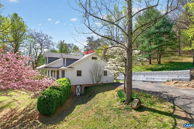 689 MUTTON HOLLOW RD, Stanardsville, VA 22973